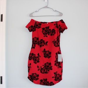 Bailey Blue Off-Shoulder Mini Dress - Red and Black Floral Roses Size S